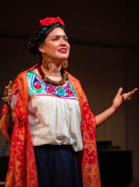 Jenyvette Vega as Frida Kahlo